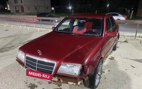 Mercedes-Benz C-Класс, 1996 год, 210 000 рублей, 4 фотография