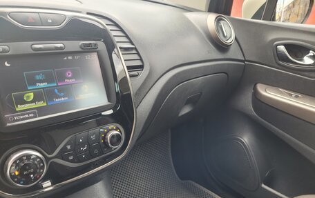 Renault Kaptur I рестайлинг, 2018 год, 1 470 000 рублей, 28 фотография