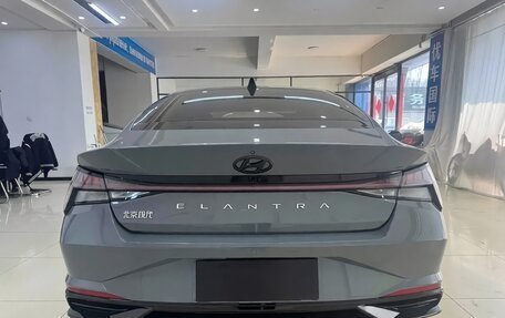 Hyundai Elantra, 2023 год, 1 750 000 рублей, 5 фотография