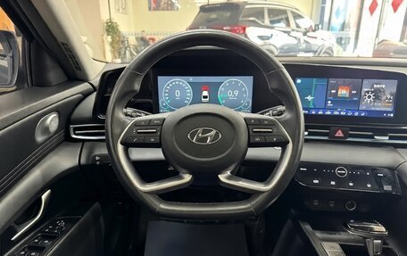 Hyundai Elantra, 2023 год, 1 750 000 рублей, 9 фотография