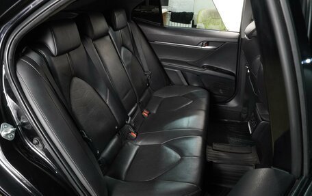 Toyota Camry, 2018 год, 2 349 000 рублей, 7 фотография