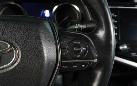 Toyota Camry, 2018 год, 2 349 000 рублей, 26 фотография