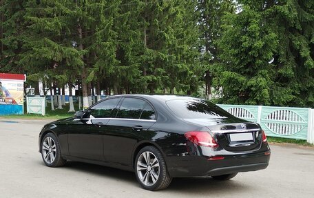 Mercedes-Benz E-Класс, 2020 год, 3 500 000 рублей, 3 фотография