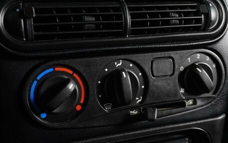 Chevrolet Niva I рестайлинг, 2013 год, 569 000 рублей, 12 фотография