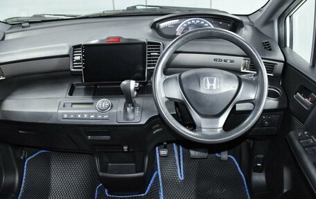 Honda Freed I, 2010 год, 999 000 рублей, 12 фотография