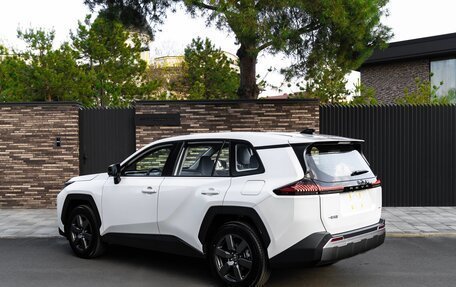 Toyota RAV4, 2026 год, 4 240 000 рублей, 10 фотография