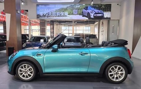 MINI Cabrio, 2018 год, 2 200 000 рублей, 3 фотография