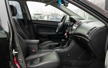 Honda Accord VII рестайлинг, 2005 год, 750 000 рублей, 18 фотография