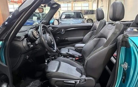 MINI Cabrio, 2018 год, 2 200 000 рублей, 13 фотография