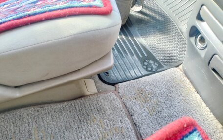 Toyota Gaia, 1998 год, 680 000 рублей, 8 фотография