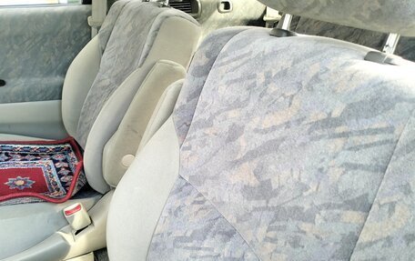 Toyota Gaia, 1998 год, 680 000 рублей, 15 фотография