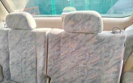 Toyota Gaia, 1998 год, 680 000 рублей, 16 фотография