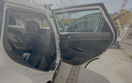 Hyundai Tucson III, 2018 год, 2 199 000 рублей, 15 фотография