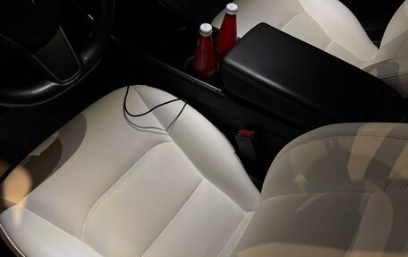 Tesla Model 3 I, 2018 год, 2 750 000 рублей, 3 фотография