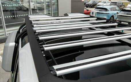 Land Rover Defender II, 2021 год, 8 500 000 рублей, 11 фотография