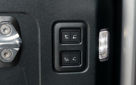 Land Rover Defender II, 2021 год, 8 500 000 рублей, 16 фотография