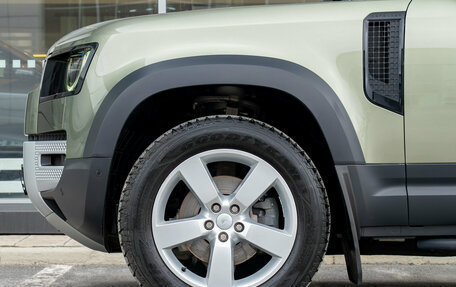 Land Rover Defender II, 2021 год, 8 500 000 рублей, 17 фотография