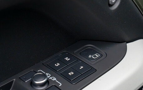 Land Rover Defender II, 2021 год, 8 500 000 рублей, 30 фотография