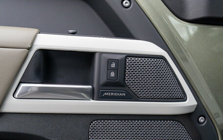 Land Rover Defender II, 2021 год, 8 500 000 рублей, 29 фотография