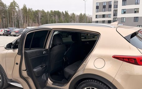 KIA Sportage IV рестайлинг, 2018 год, 2 300 000 рублей, 10 фотография