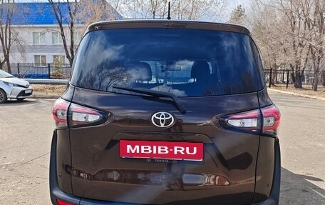 Toyota Sienta II, 2018 год, 1 350 000 рублей, 5 фотография