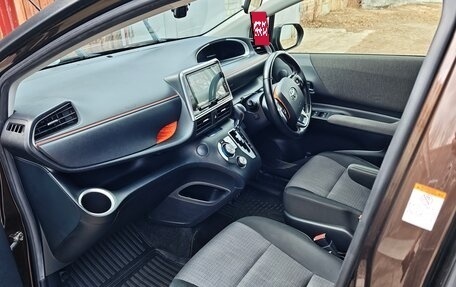 Toyota Sienta II, 2018 год, 1 350 000 рублей, 13 фотография