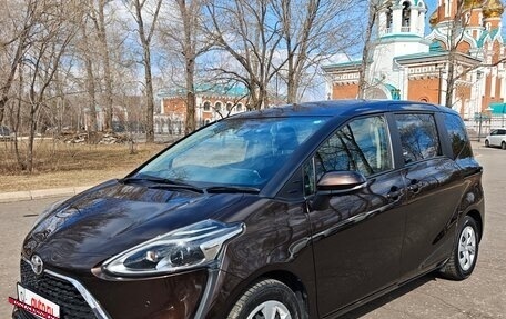 Toyota Sienta II, 2018 год, 1 350 000 рублей, 8 фотография