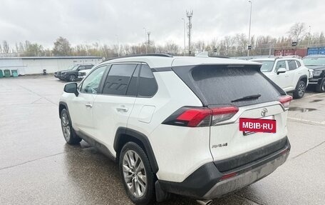 Toyota RAV4, 2020 год, 4 042 000 рублей, 4 фотография