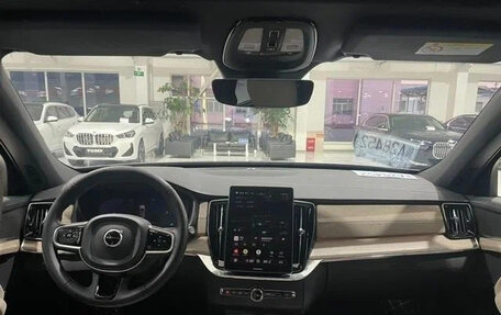 Volvo XC90 II рестайлинг, 2025 год, 7 030 000 рублей, 7 фотография