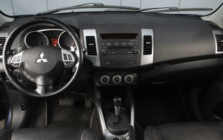 Mitsubishi Outlander III рестайлинг 3, 2008 год, 1 350 000 рублей, 5 фотография