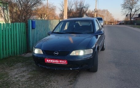 Opel Vectra B рестайлинг, 1999 год, 85 000 рублей, 1 фотография