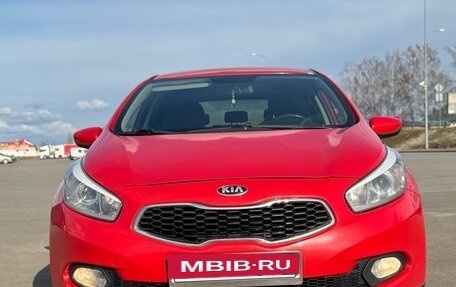 KIA cee'd III, 2013 год, 950 000 рублей, 2 фотография