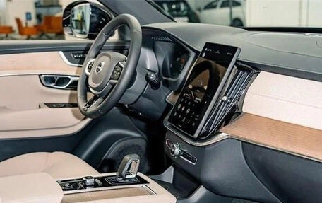 Volvo XC90 II рестайлинг, 2025 год, 7 000 000 рублей, 7 фотография