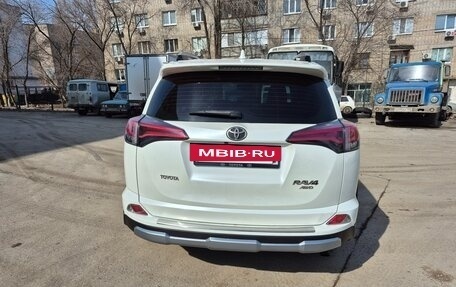 Toyota RAV4, 2017 год, 2 895 000 рублей, 7 фотография