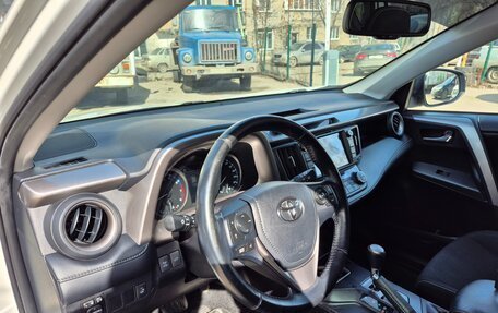 Toyota RAV4, 2017 год, 2 895 000 рублей, 13 фотография