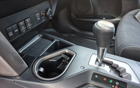 Toyota RAV4, 2017 год, 2 895 000 рублей, 38 фотография