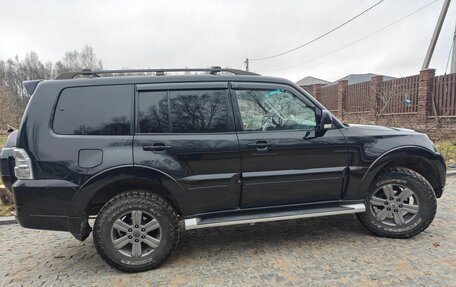 Mitsubishi Pajero IV, 2014 год, 2 350 000 рублей, 2 фотография