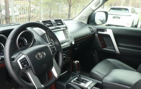 Toyota Land Cruiser Prado 150 рестайлинг 2, 2014 год, 3 384 000 рублей, 5 фотография