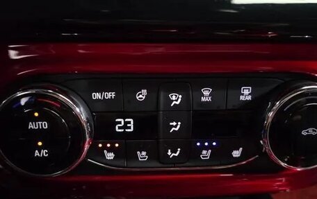 Chevrolet Trax, 2024 год, 2 100 000 рублей, 18 фотография