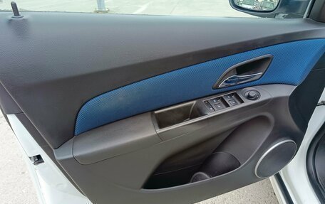 Chevrolet Cruze II, 2012 год, 799 995 рублей, 10 фотография