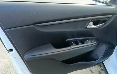 KIA Rio IV, 2019 год, 1 399 995 рублей, 10 фотография