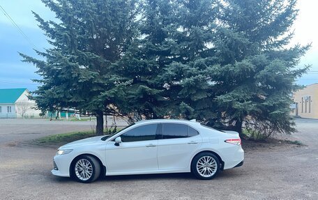 Toyota Camry, 2018 год, 2 850 000 рублей, 14 фотография