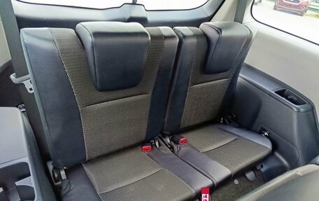 Toyota Wish II, 2013 год, 1 399 995 рублей, 12 фотография