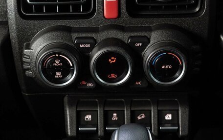 Suzuki Jimny, 2020 год, 2 430 000 рублей, 23 фотография