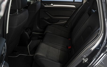 Volkswagen Passat B8 рестайлинг, 2018 год, 2 299 000 рублей, 15 фотография