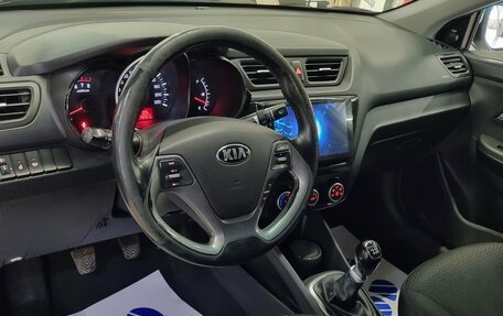 KIA Rio III рестайлинг, 2016 год, 950 000 рублей, 10 фотография