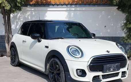 MINI Hatch, 2022 год, 1 800 000 рублей, 3 фотография