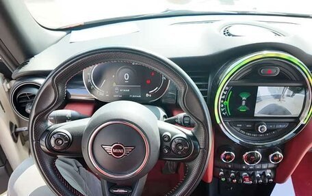 MINI Hatch, 2022 год, 1 800 000 рублей, 11 фотография