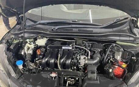 Honda Vezel, 2014 год, 1 500 000 рублей, 14 фотография