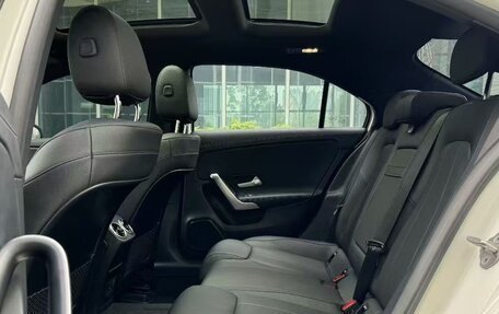 Mercedes-Benz A-Класс, 2022 год, 2 470 000 рублей, 7 фотография